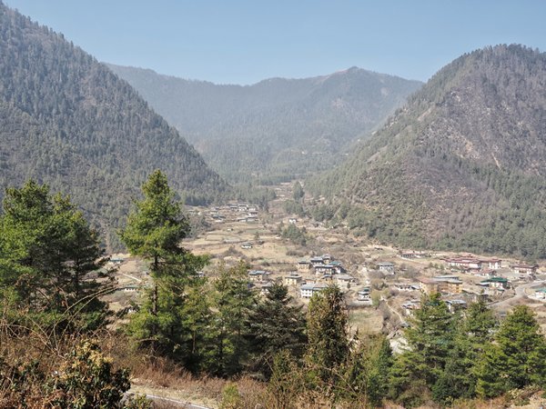 Zicht op de Haa vallei, Bhutan