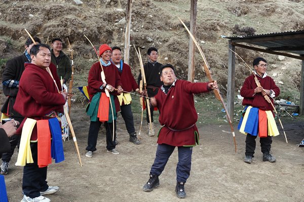 Boogschieten in Sakteng, Bhutan
