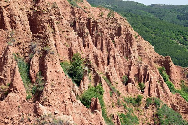Zandsteenformaties, de Stob piramides