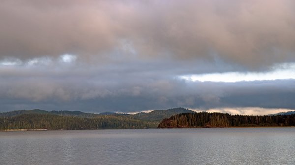 Kennedy Lake op Vancouver Island