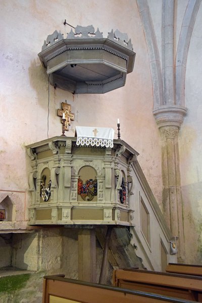 Kansel in de kerk van Karja op Saaremaa, Estland