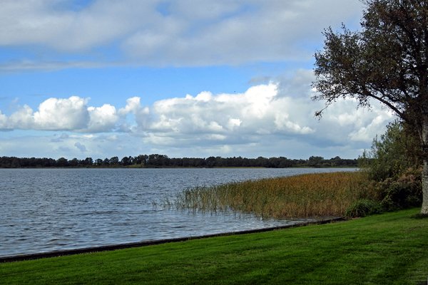 Het meer Nannewijd bij Oudehaske