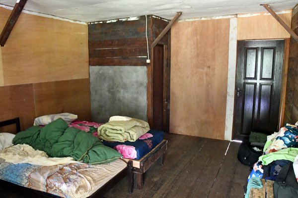 Sobere kamer in ons guesthouse in Sioubri, Papoea