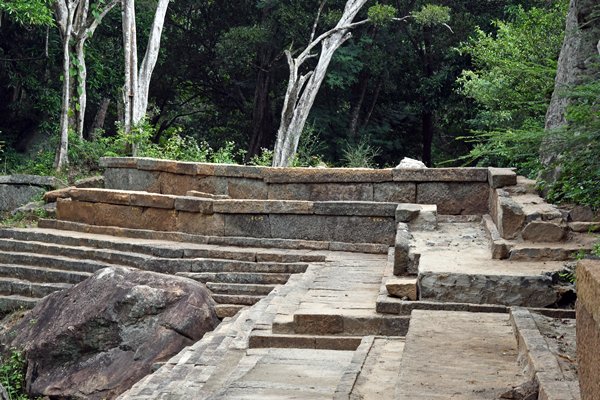 Ruïne in Ritigala (Sri Lanka)