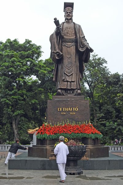 Keizer Ly Thai To die in 1010 de hoofdstad naar Hanoi verhuisde