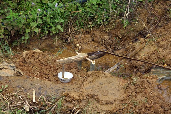 Een door water aangedreven stamper, Vietnam