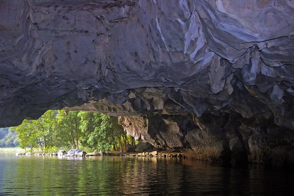 Een grot bij Ninh Binh, Vietnam