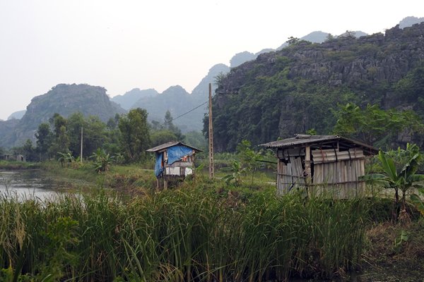 Hutjes bij Ninh Binh, Vietnam