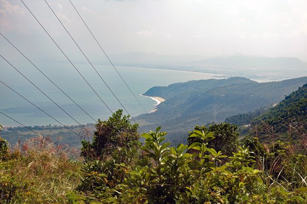 Uitzicht vanaf de Hai Van pas, Vietnam