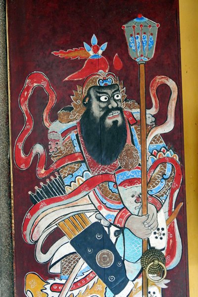 Chinese schildering op de toegangsdeur van de Trieu Chau vergaderhal (Hoi An, Vietnam)