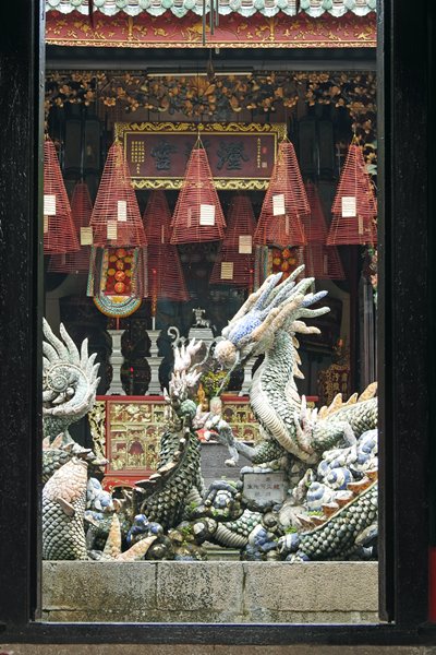 Grote wierookspiralen te koop (Hoi An, Vietnam)