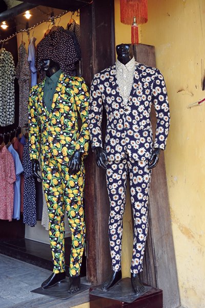 Opvallende kostuums (Hoi An, Vietnam)