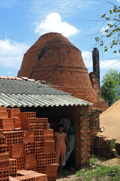 De steenfabriek bij Ben Tre, Vietnam