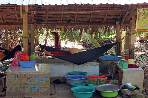 Winkel met hangmat in de Mekong delta