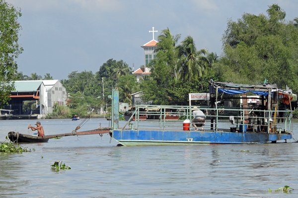 Een ferry bij Can Tho, Vietnam