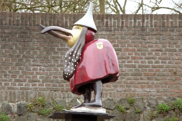Jeroen Bosch figuur in het water