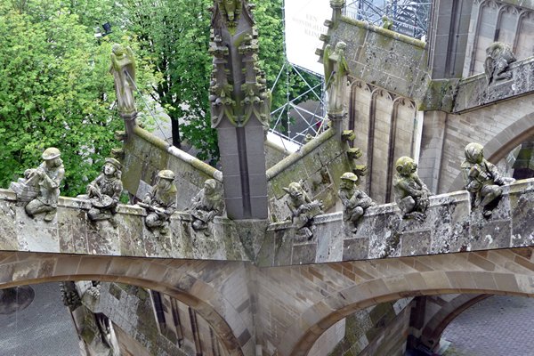 Grote beeldenvariëteit op de Sint-Jan van Den Bosch