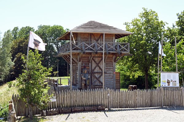 Replica van Romeinse wachttoren in Neder Betuwe