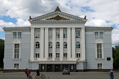 Het operagebouw in de Russische stad Perm.