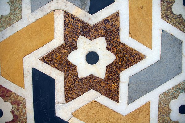Inlegwerk bij Itimad-ud-Daulah (Baby Taj) in Agra India 2009