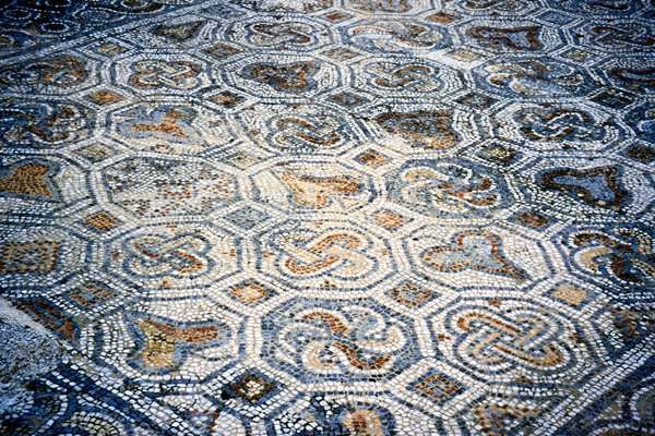 Geometrische mozaiekvloer, Ephesus Turkije 1998