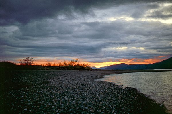 Zonsondergang bij Kluane Lake, Canada 1988