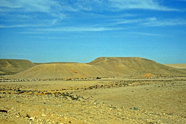 Heuvels in de steenwoestijn, Zuid-Marokko 1996