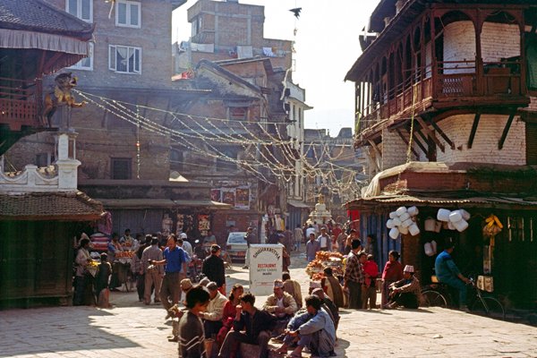 Straatbeeld Kathmandu 1997