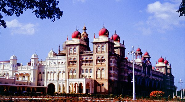 Het Maharaja paleis in Mysore, een voorbeeld van grootheidswaan