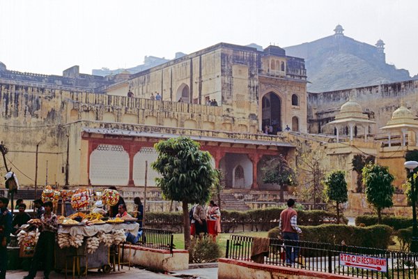 Het Amber Palace, 11 km buiten Jaipur
